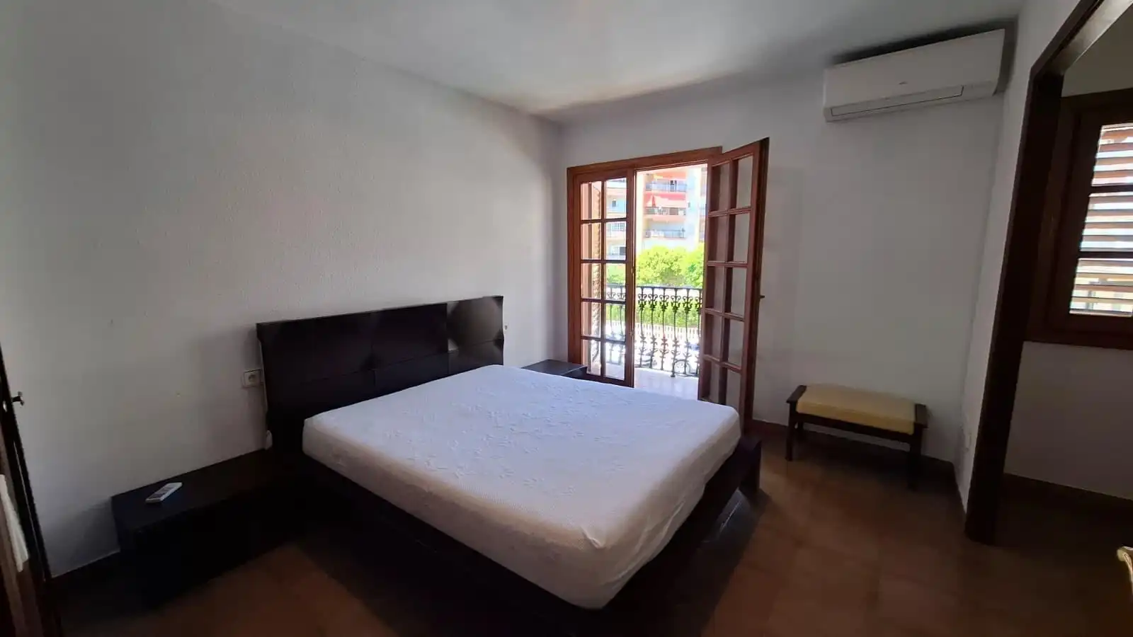Dormitori de Casa o xalet de lloguer en La Pobla de Farnals amb Aire condicionat, Terrassa i Moblat