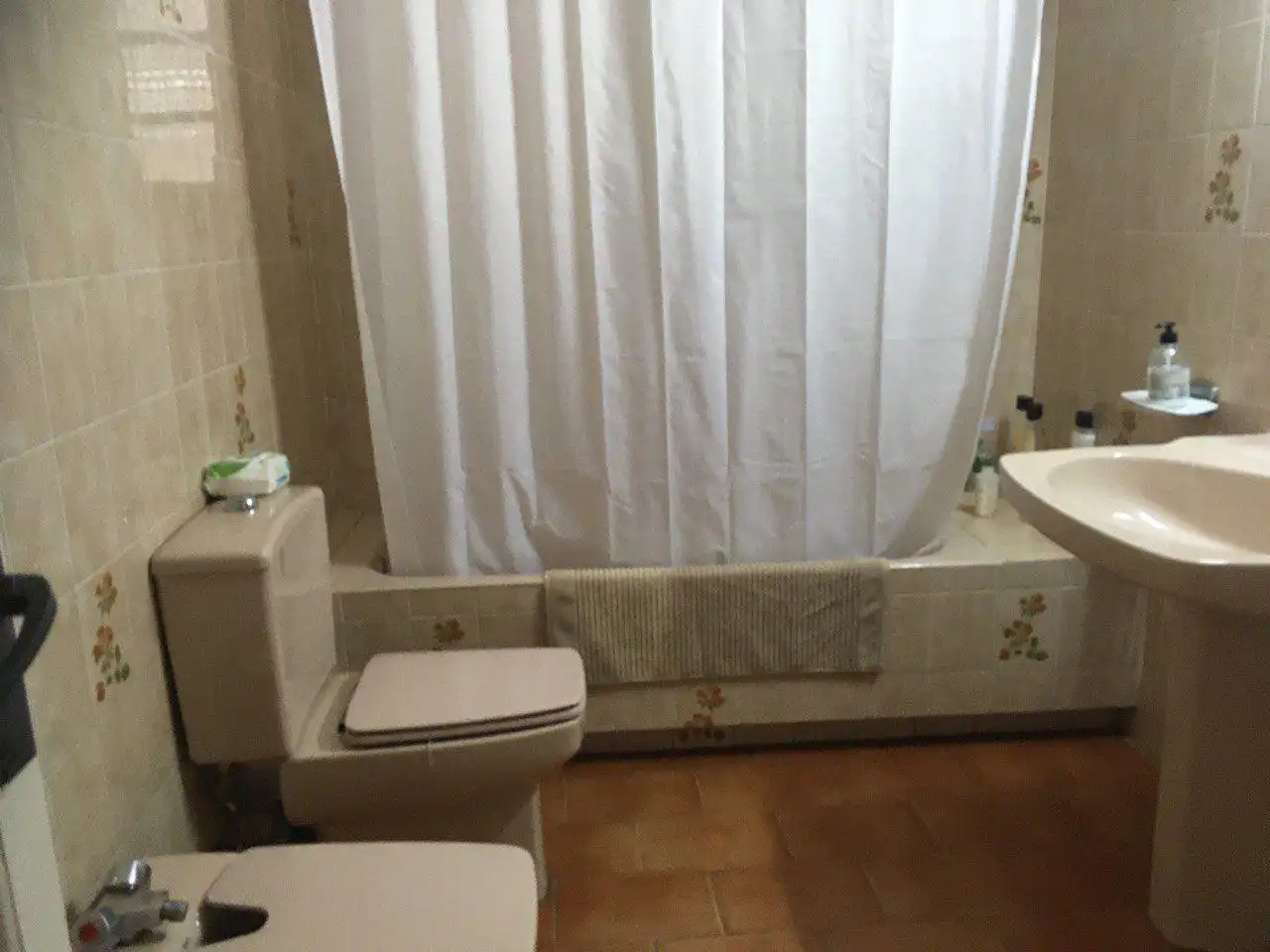 Baño de Piso de alquiler en Valencia con Amueblado