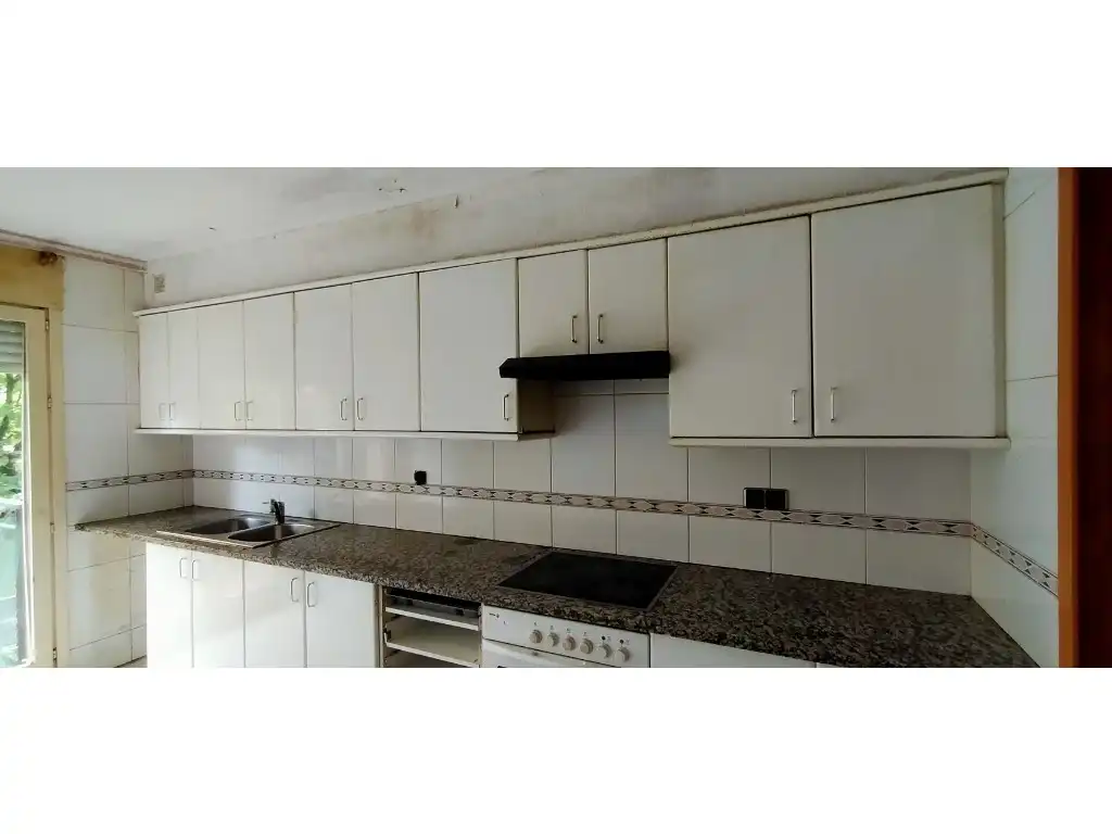Küche von Wohnung zum Verkauf in Salt