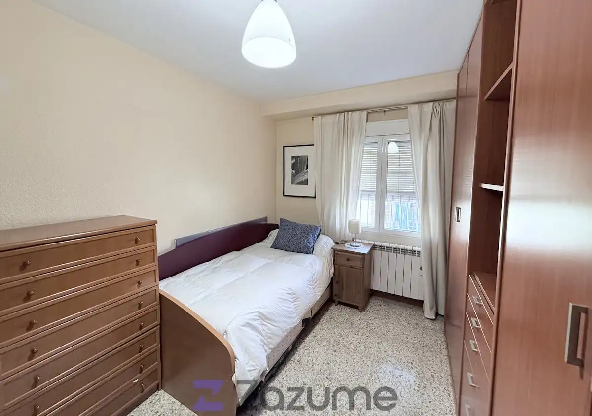 Flat with lift to rent in C. Urano, imagen 13
