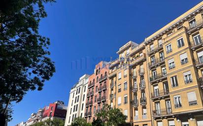 Exterior view of Flat to rent in  Madrid Capital  with Air Conditioner and Heating