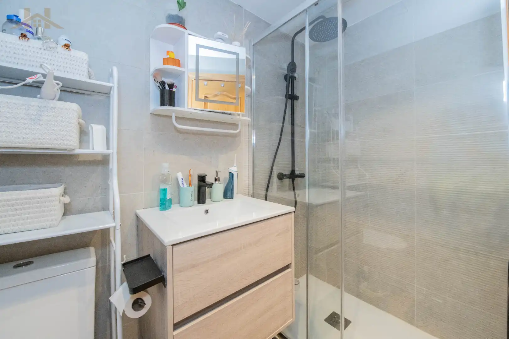 Bathroom of Flat for sale in Fuenlabrada  with Heating and Furnished