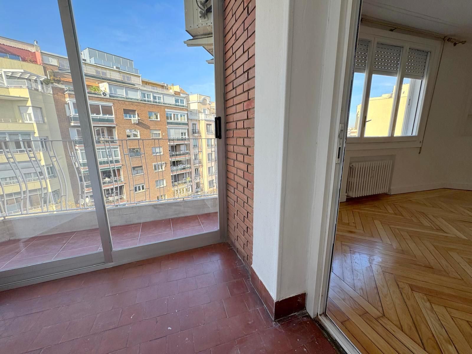 Piso en venta en Calle de Alcalá, Goya