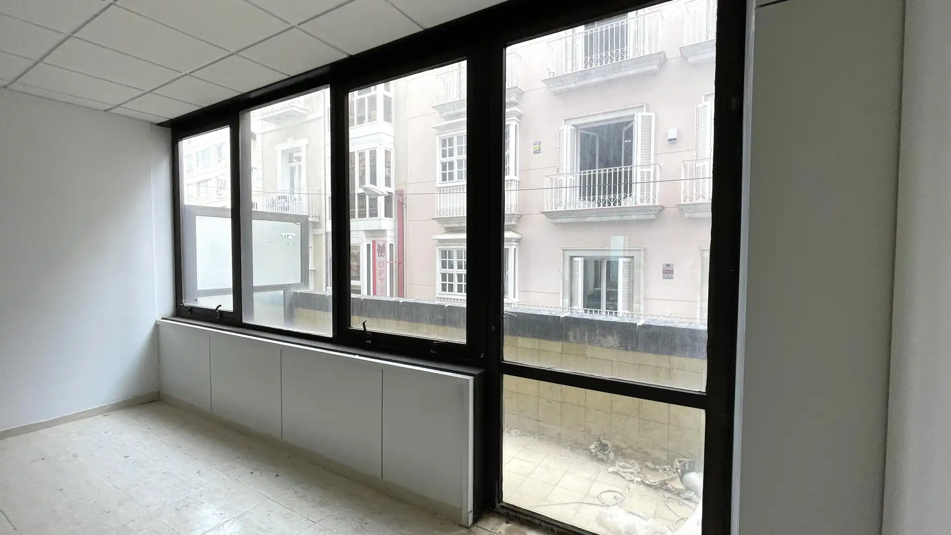 Vista exterior de Local en venta en Cartagena