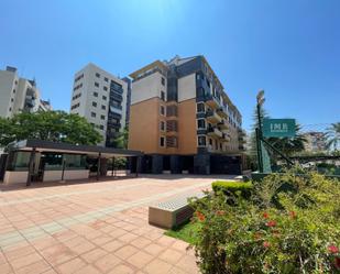 Exterior view of Flat for sale in  Sevilla Capital  with Air Conditioner