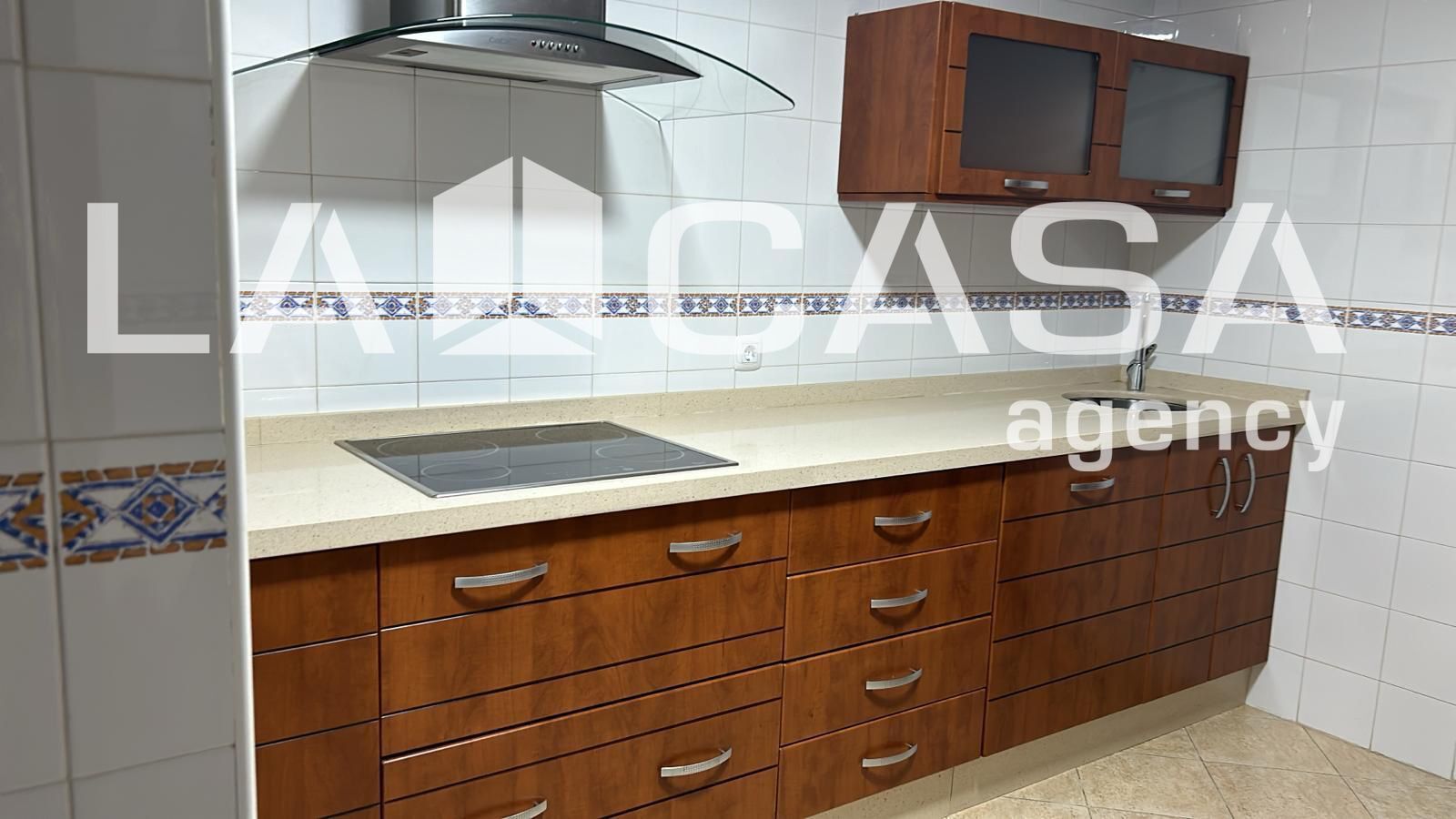 Kitchen of Flat for sale in Dos Hermanas  with Air Conditioner and Terrace