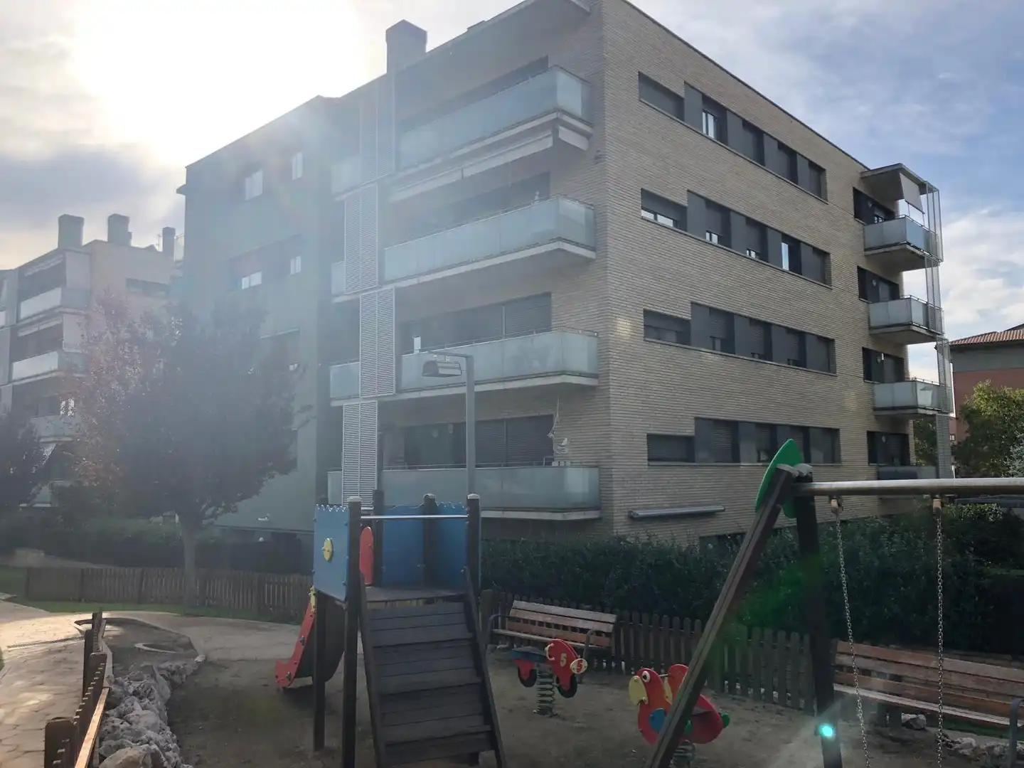 Exterior view of Flat for sale in Sant Cugat del Vallès  with Heating, Parquet flooring and Swimming Pool