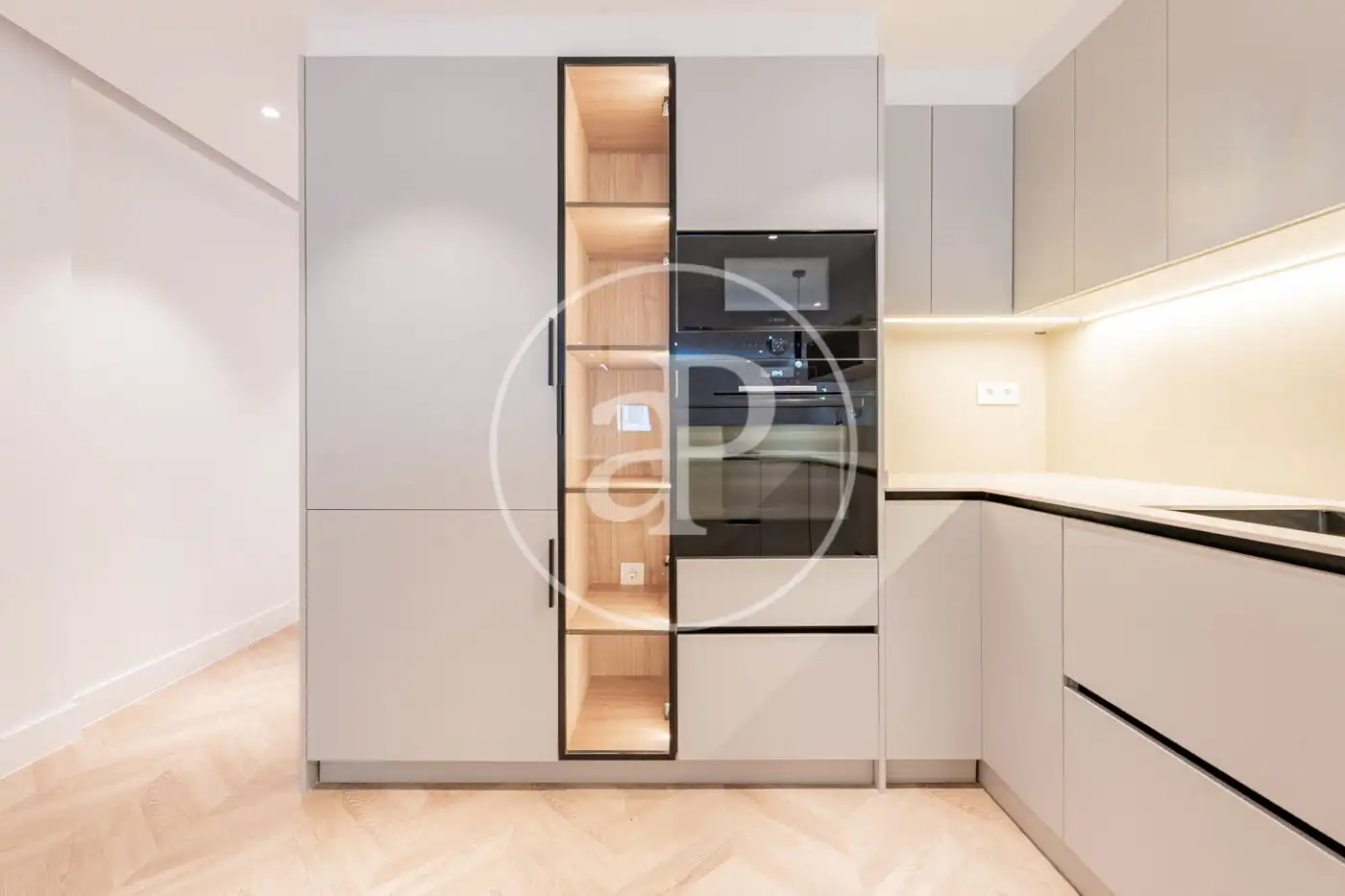 Cocina de Piso de alquiler en Madrid con Aire acondicionado, Calefacción y Se aceptan mascotas