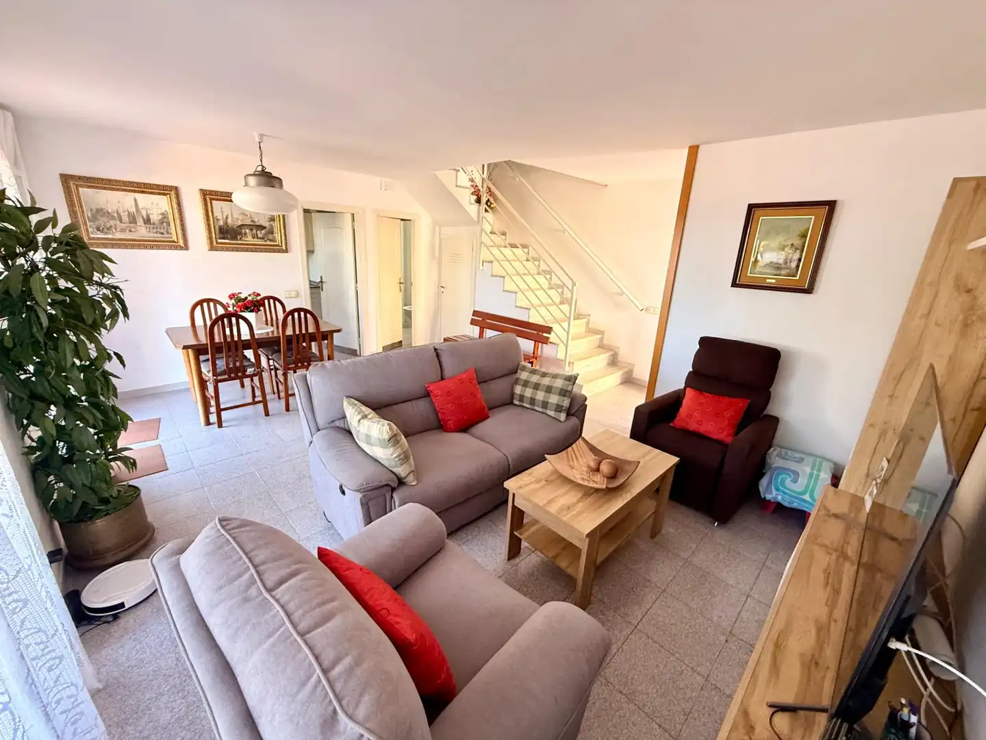 Sala de estar de Casa adosada en venta en Prat de Vilanova