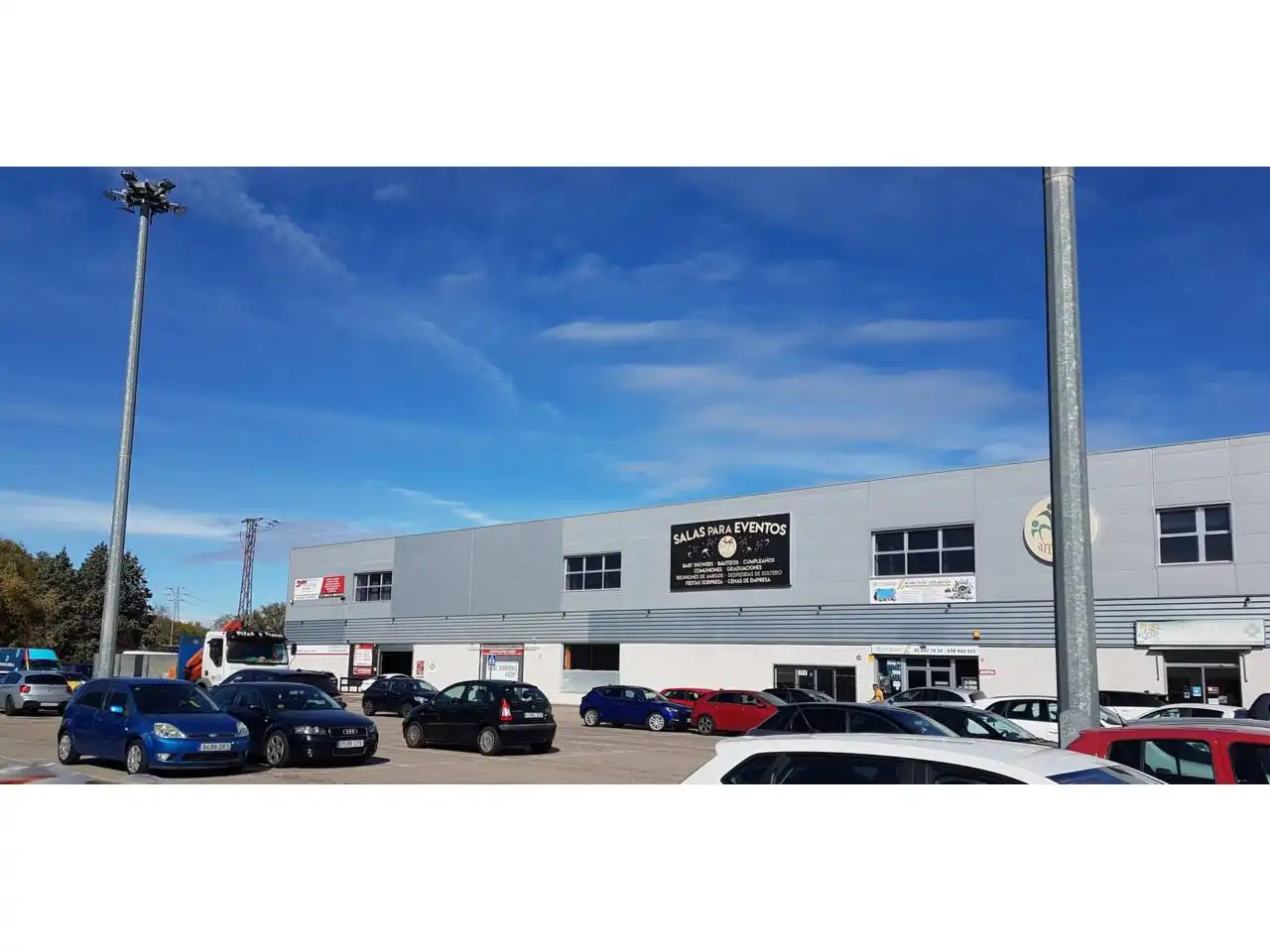Exterior view of Commercial properties for rent in Pinto  with Alarm
