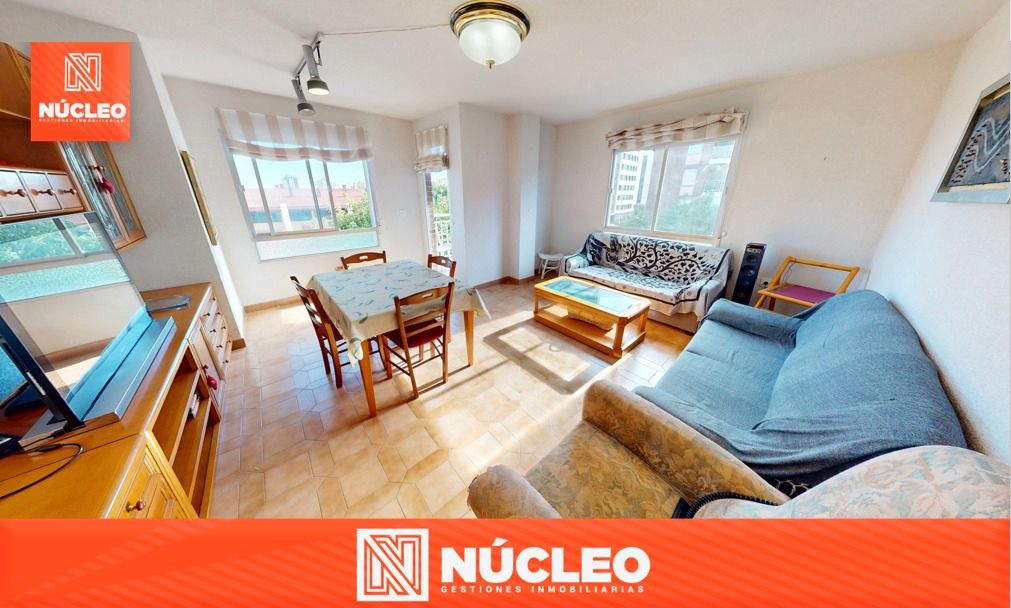 Sala d'estar de Pis en venda en El Campello amb Terrassa, Moblat i Forn