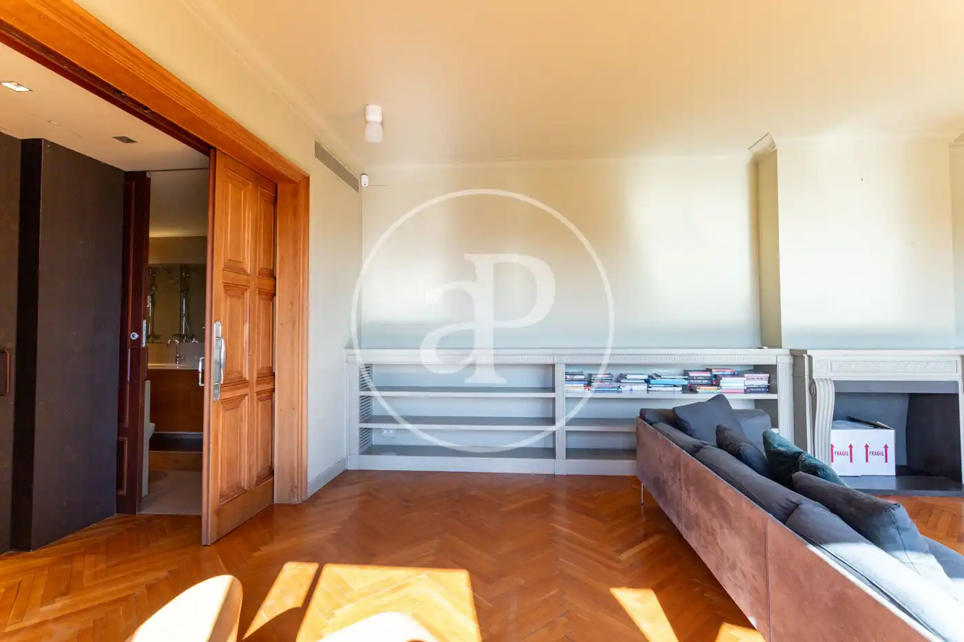 Wohnzimmer von Dachboden zur Miete in Barcelona mit Klimaanlage, Heizung und Terrasse