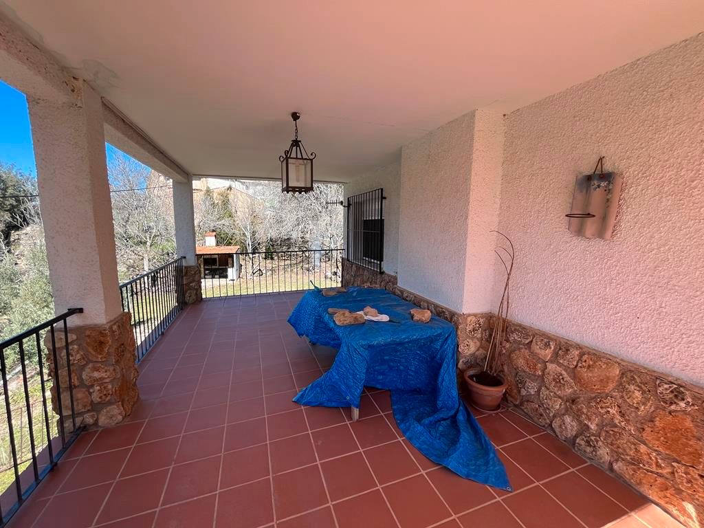 Terrassa de Finca rústica en venda en Vianos amb Calefacció, Jardí privat i Traster