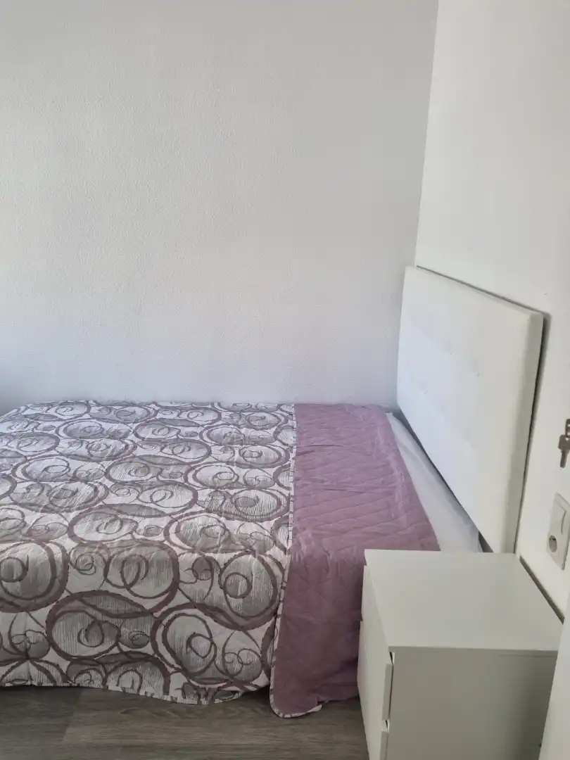 Habitació a Calle del Gallo, Ambroz