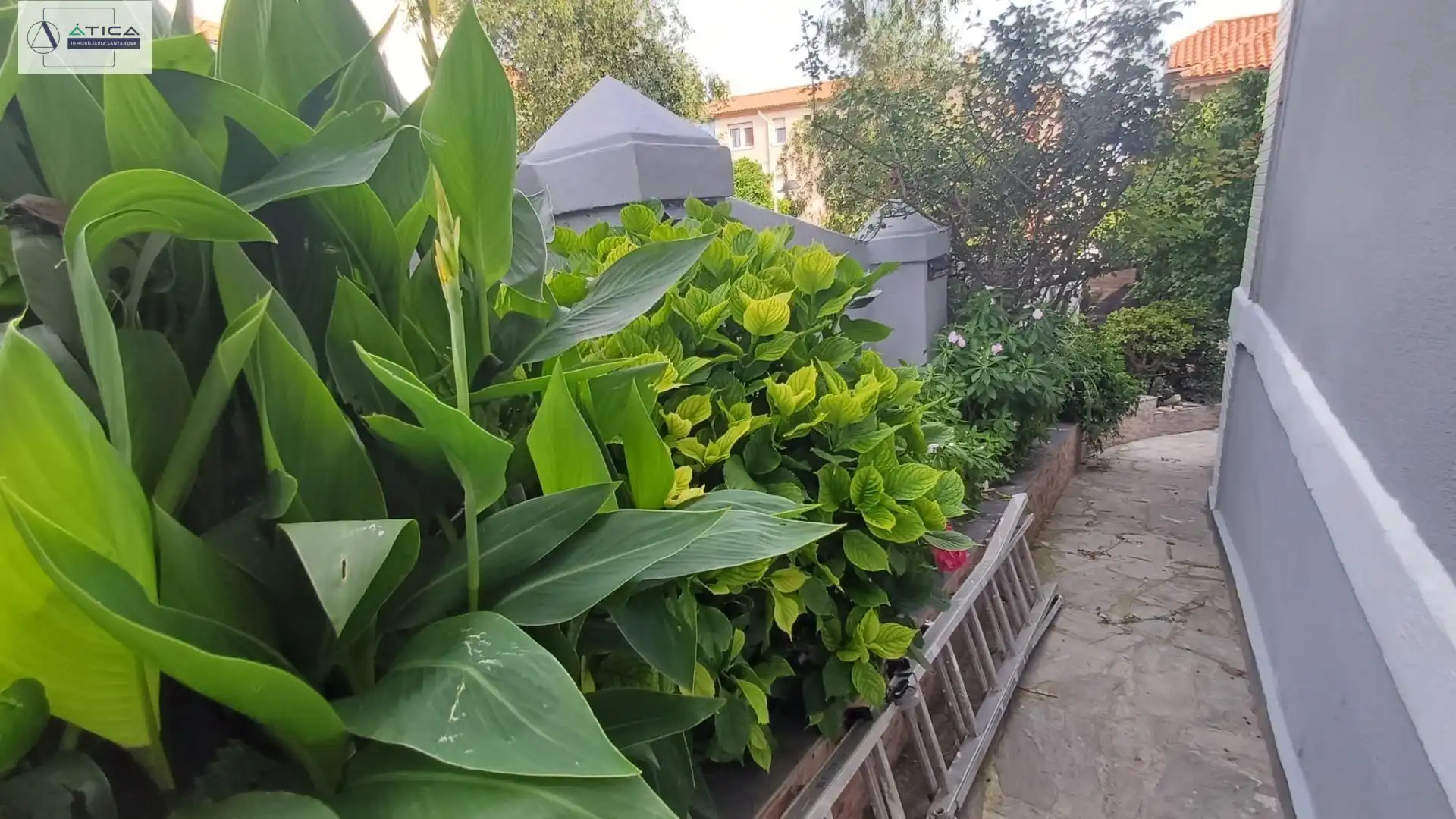 Garden of Houses for sale in Santander  with Private garden, Terrace and Furnished