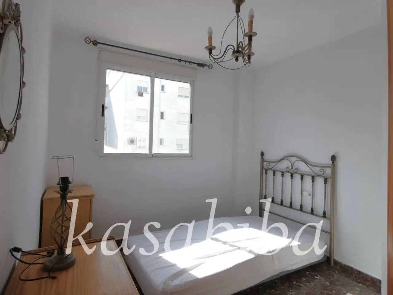 Piso en venta en Calle Ramón Muntaner, Avenida de la Paz