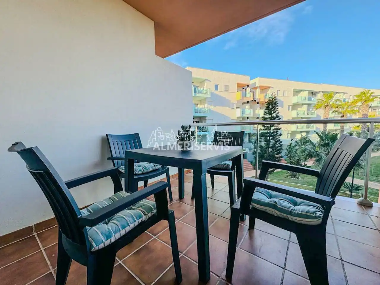 Terraza de Piso en venta en El Ejido con Aire acondicionado, Terraza y Amueblado