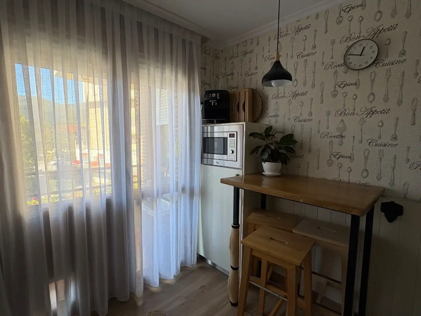 Küche von Wohnung zum Verkauf in Medio Cudeyo mit Balkon