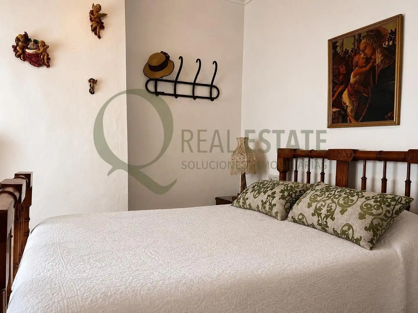 Habitación de Casa o chalet en venta en Villena con Jardín privado, Piscina y Amueblado