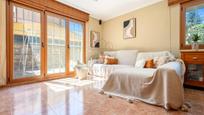Living room of House or chalet for sale in Valls  with Air Conditioner, Private garden and Furnished