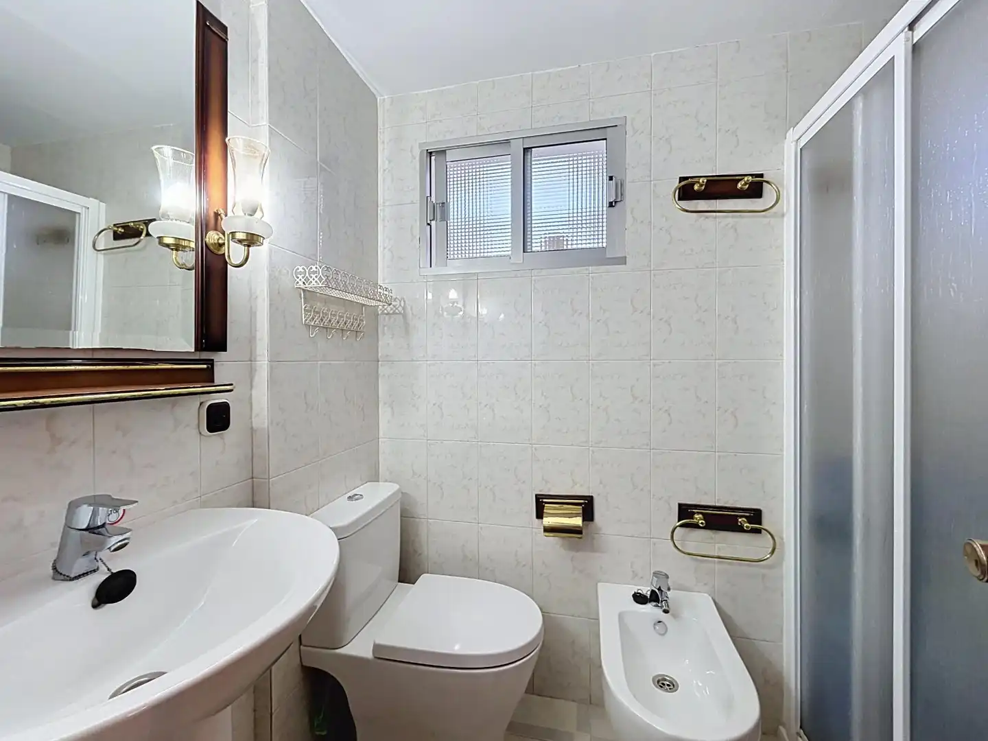 Baño de Piso en venta en Sevilla con Aire acondicionado, Terraza y Amueblado