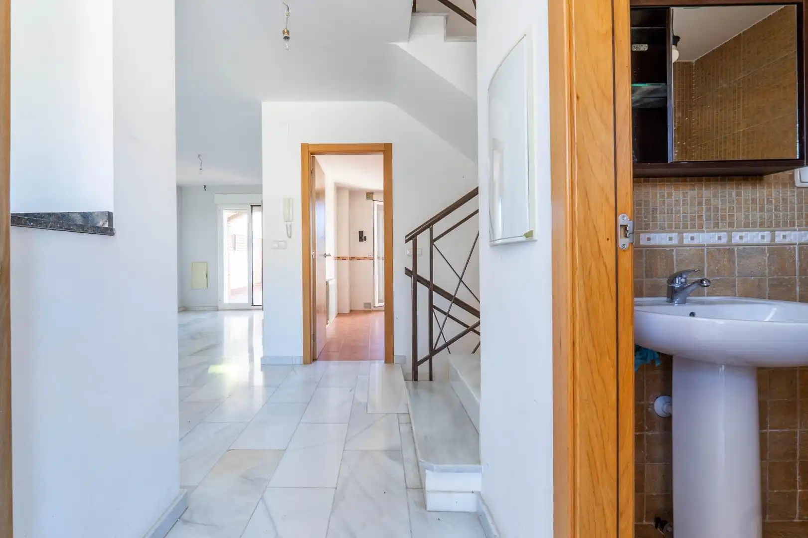 Casa adosada en venta en Cenes de la Vega con Aire acondicionado, Calefacción y Jardín privado