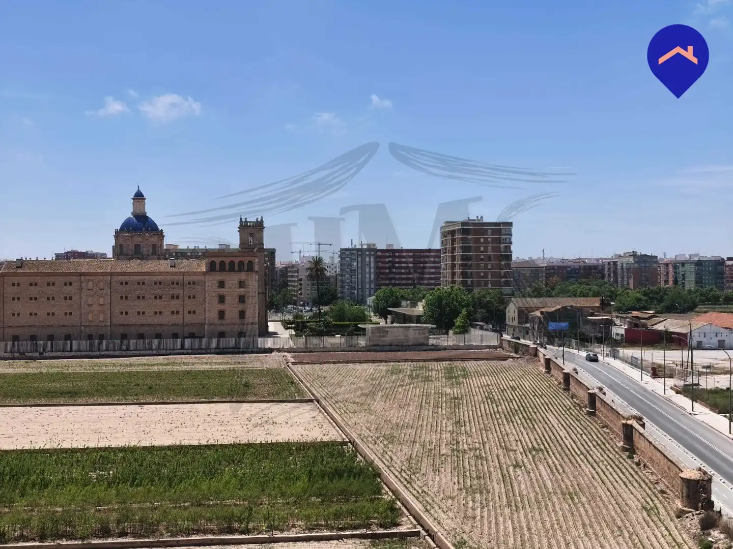 Piso en venta en Valencia con Calefacción, Terraza y Alarma