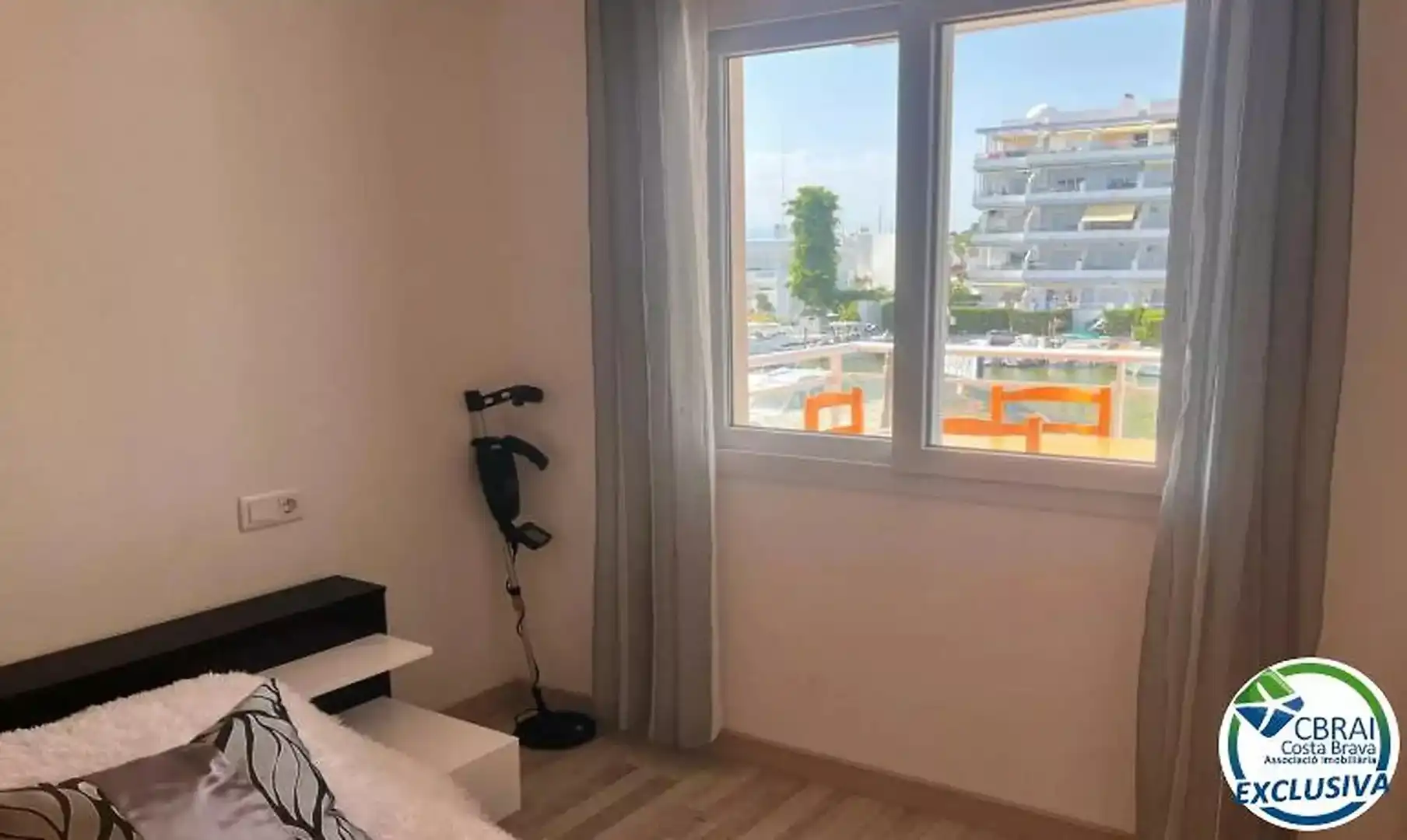 Dormitori de Apartament en venda en Roses amb Aire condicionat, Calefacció i Terrassa