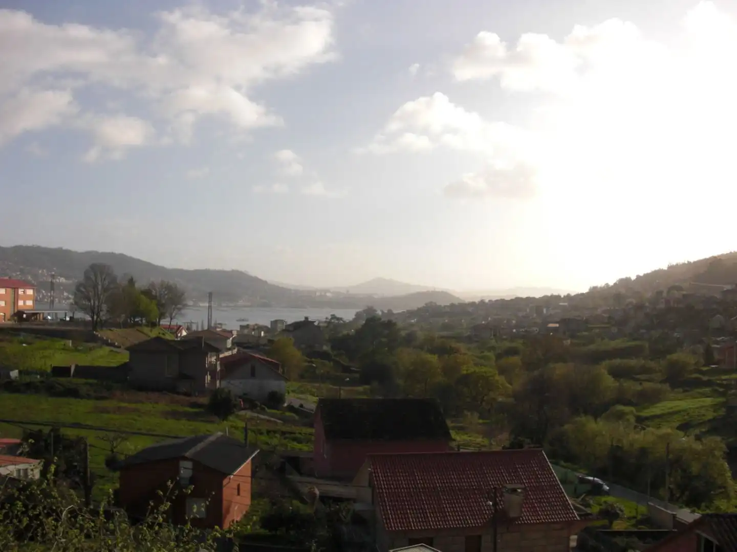 Vista exterior de Casa o xalet en venda en Moaña amb Calefacció, Jardí privat i Parquet