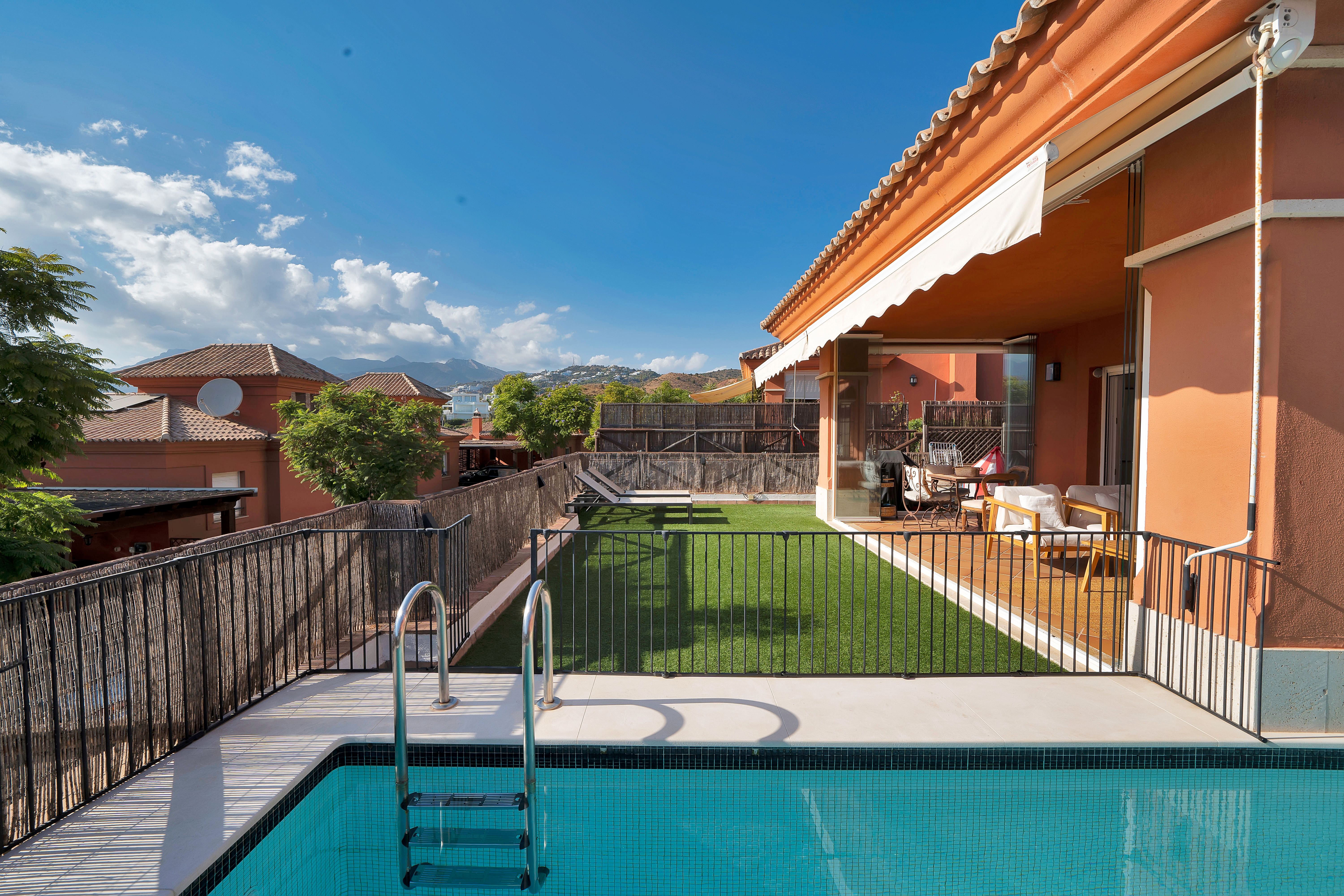 Terrace of Single-family semi-detached to rent in Marbella  with Heating, Private garden and Terrace