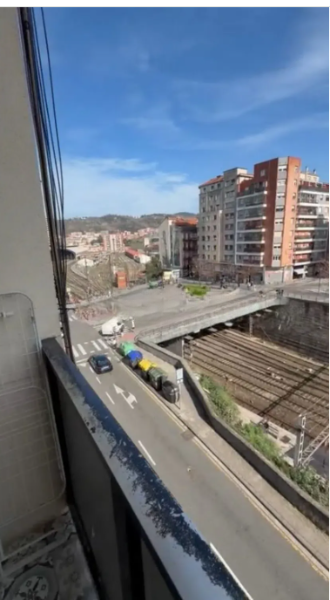 Vista exterior de Pis en venda en Bilbao  amb Calefacció i Terrassa