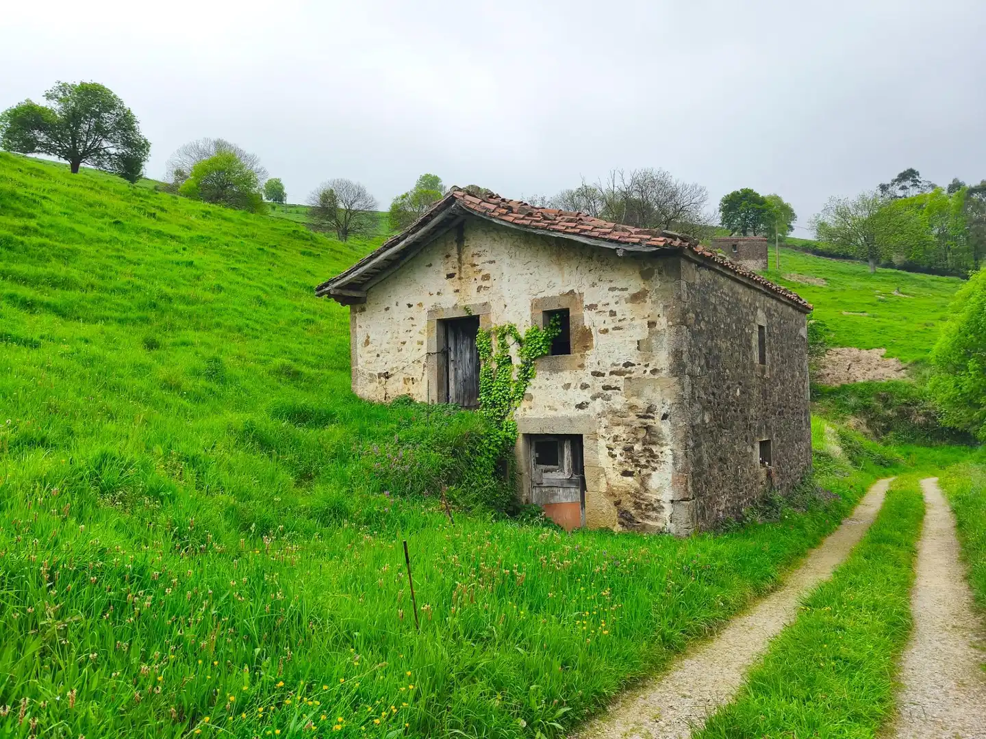 House for sale in Villacarriedo