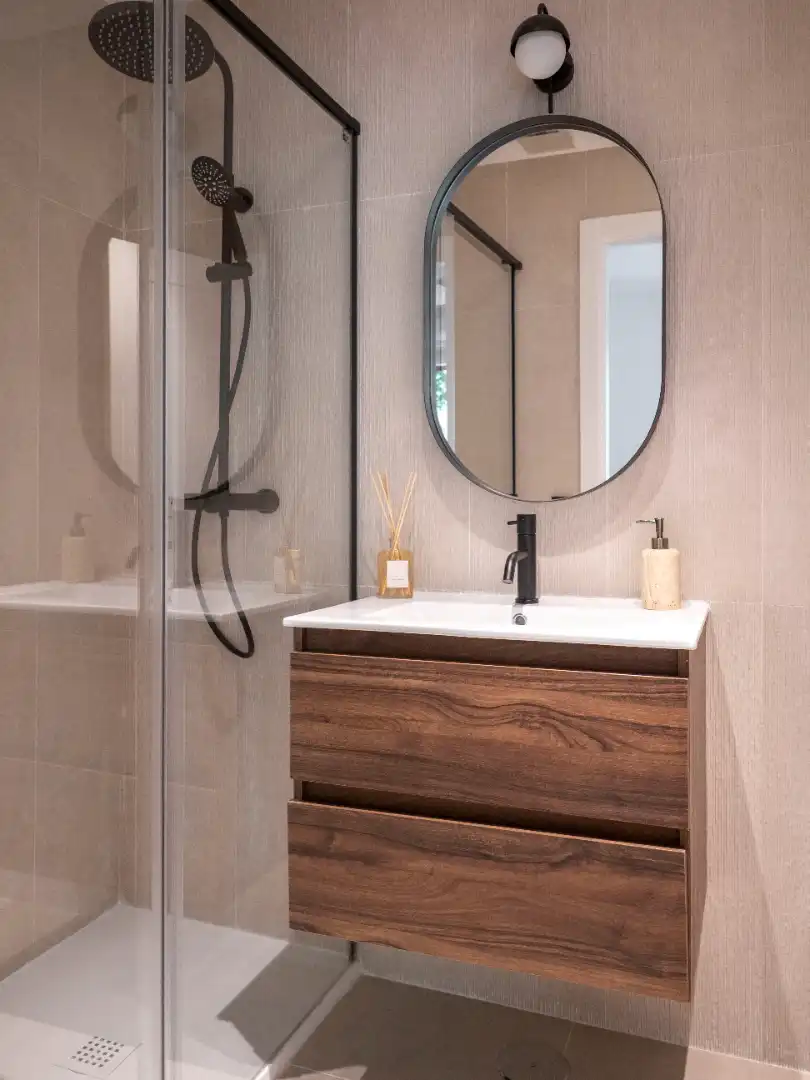Baño de Piso en venta en Madrid con Aire acondicionado, Calefacción y Jardín privado