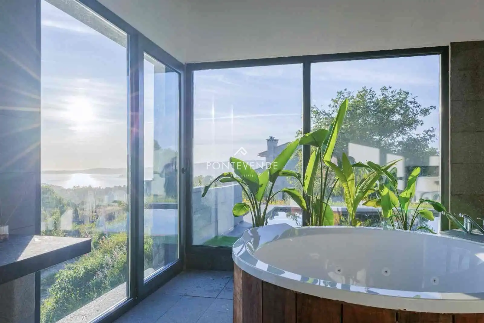 Baño de Casa o chalet en venta en Marín con Aire acondicionado, Calefacción y Jardín privado