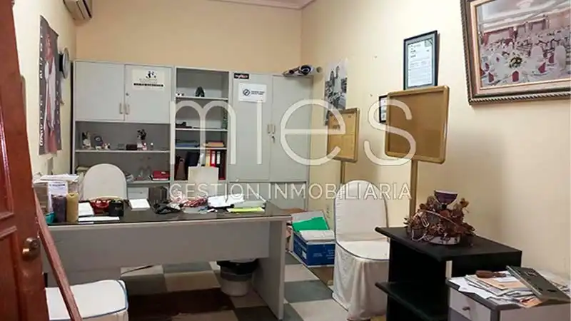 Edificio en venta en Benetússer