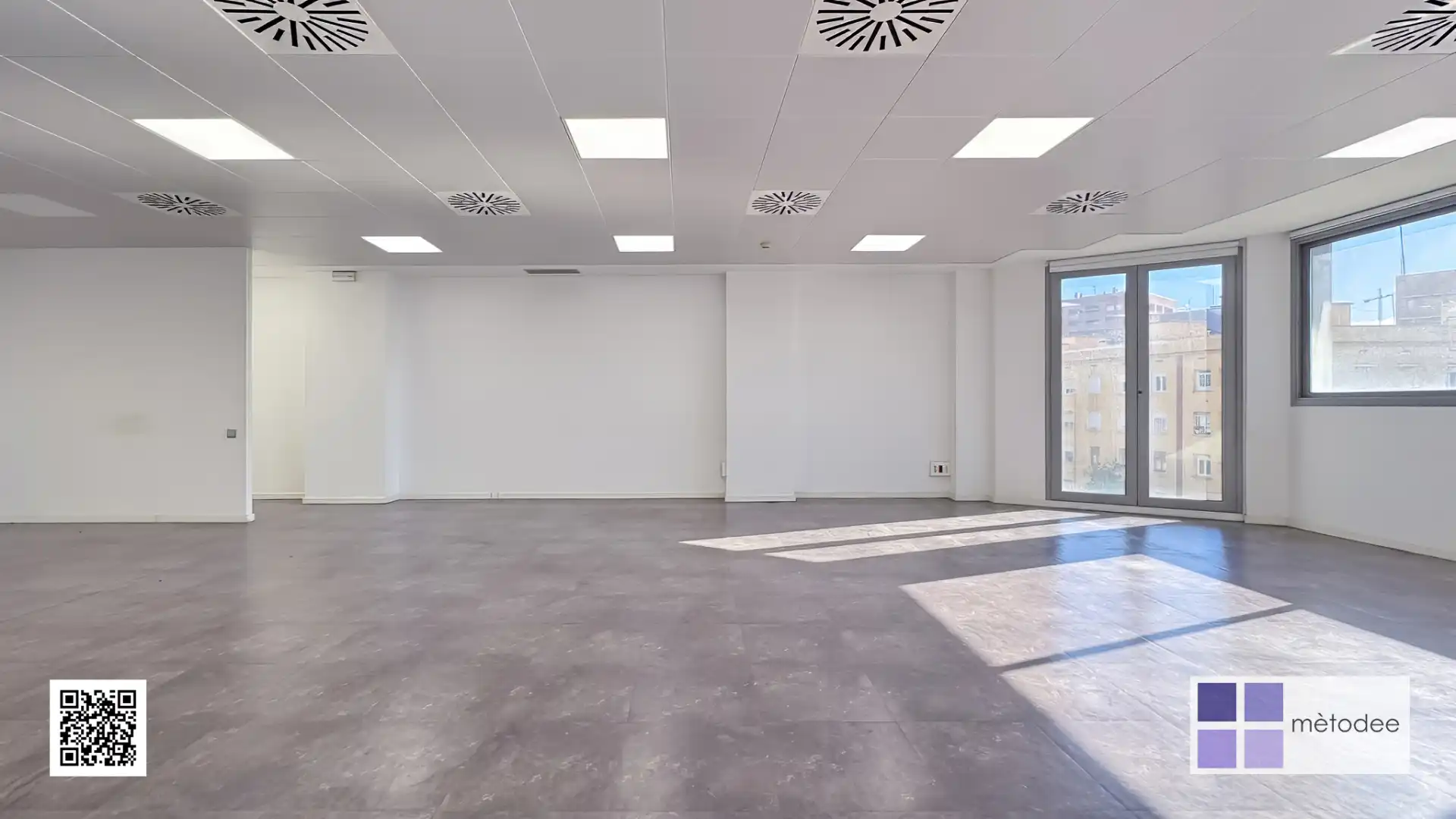 Büro zur Miete in Esplugues de Llobregat mit Klimaanlage und Heizung
