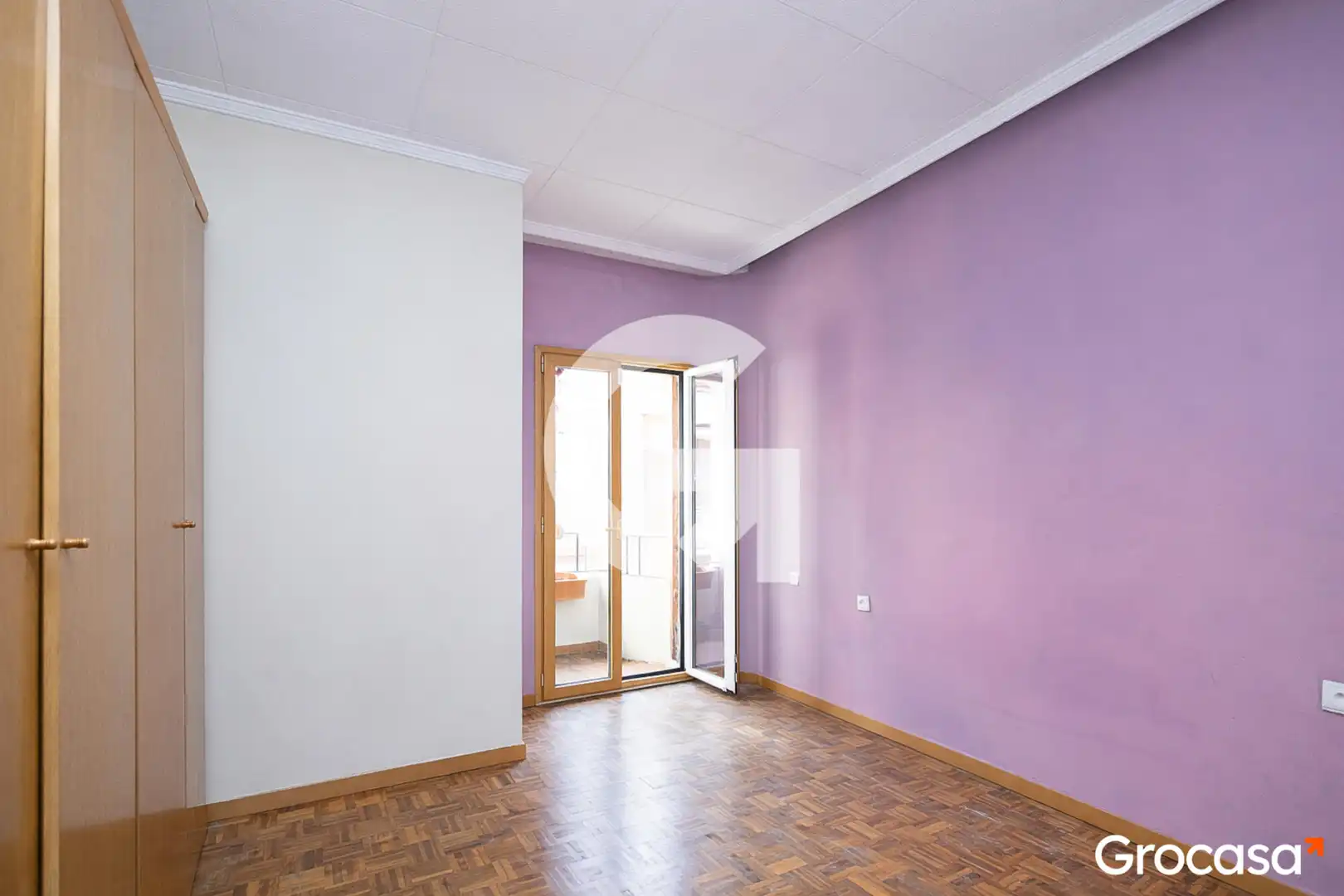 Habitación de Piso en venta en El Prat de Llobregat con Aire acondicionado y Balcón