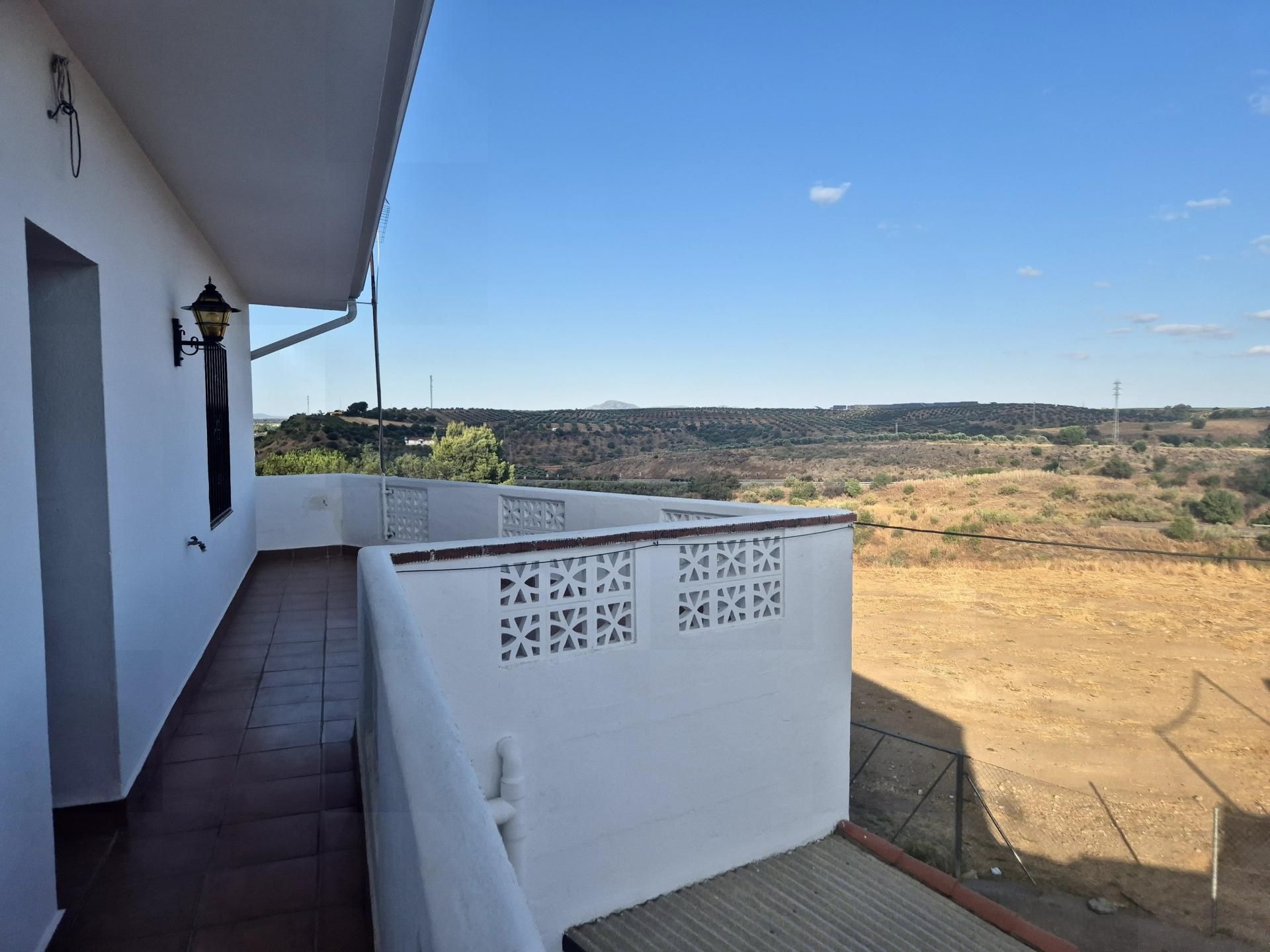 Jardí de Casa adosada en venda en Lobón amb Calefacció i Terrassa