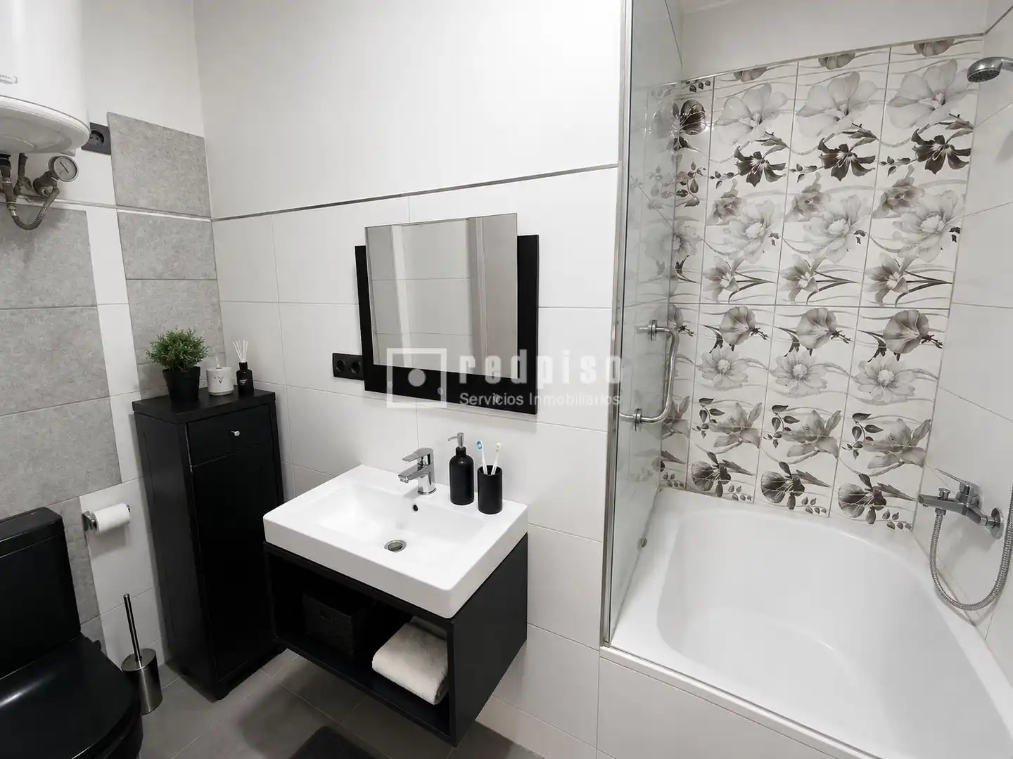 Bathroom of Flat for sale in Málaga  with Heating and Terrace
