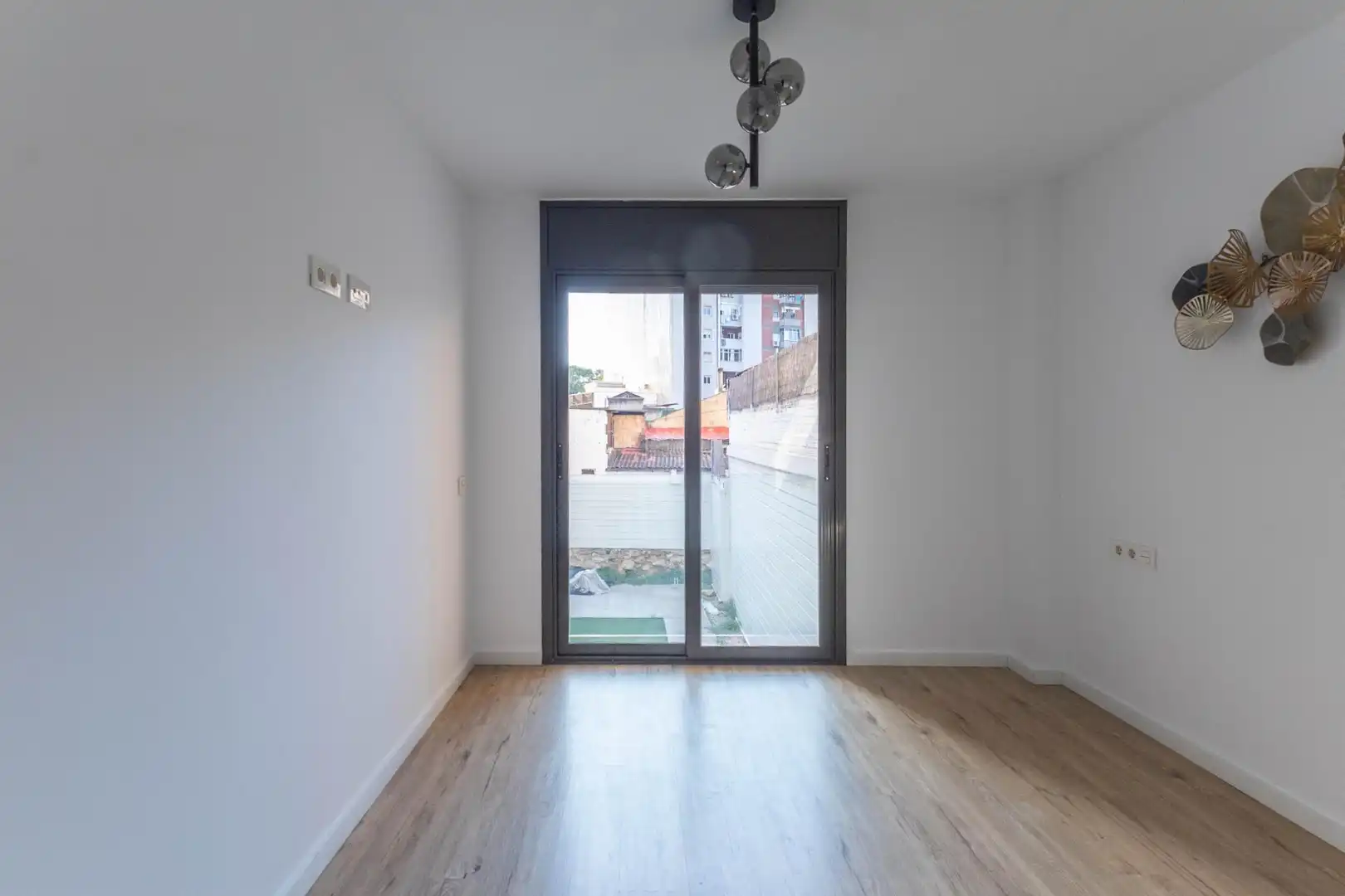 Schlafzimmer von Maisonette zum Verkauf in Barcelona mit Klimaanlage, Parkett und Terrasse