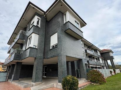 Außenansicht von Wohnung zum verkauf in Hazas de Cesto mit Heizung und Terrasse