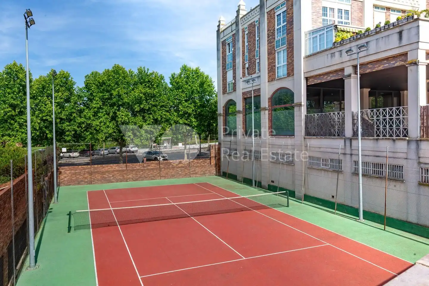 Vista exterior de Dúplex en venta en Majadahonda con Aire acondicionado, Calefacción y Parquet