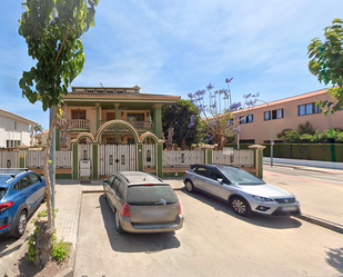 Vista exterior de Casa o xalet en venda en El Puig de Santa Maria amb Jardí privat i Terrassa