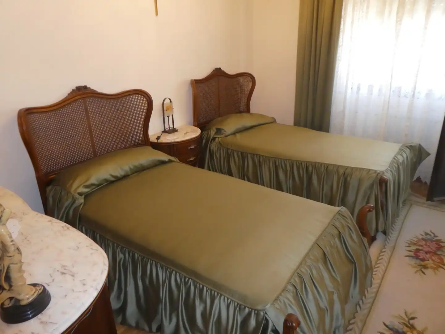 Habitación de Piso en venta en Burgos con Terraza y Amueblado