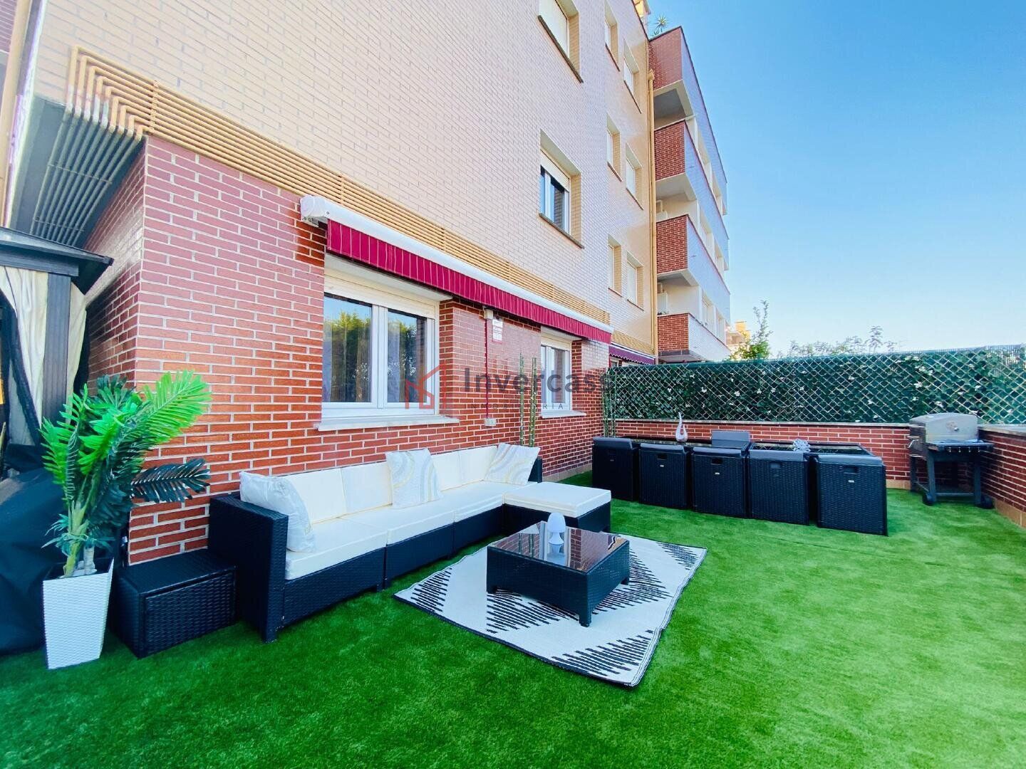 Terrassa de Pis en venda en Castro-Urdiales amb Traster i Piscina comunitària