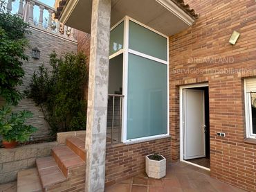 House with balcony for sale in La Pobla de Claramunt