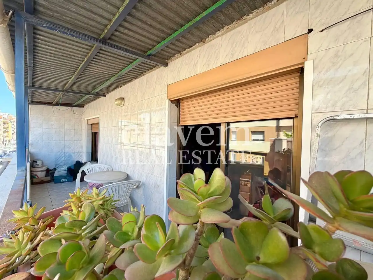 Außenansicht von Dachboden zum Verkauf in L'Hospitalet de Llobregat mit Klimaanlage und Terrasse