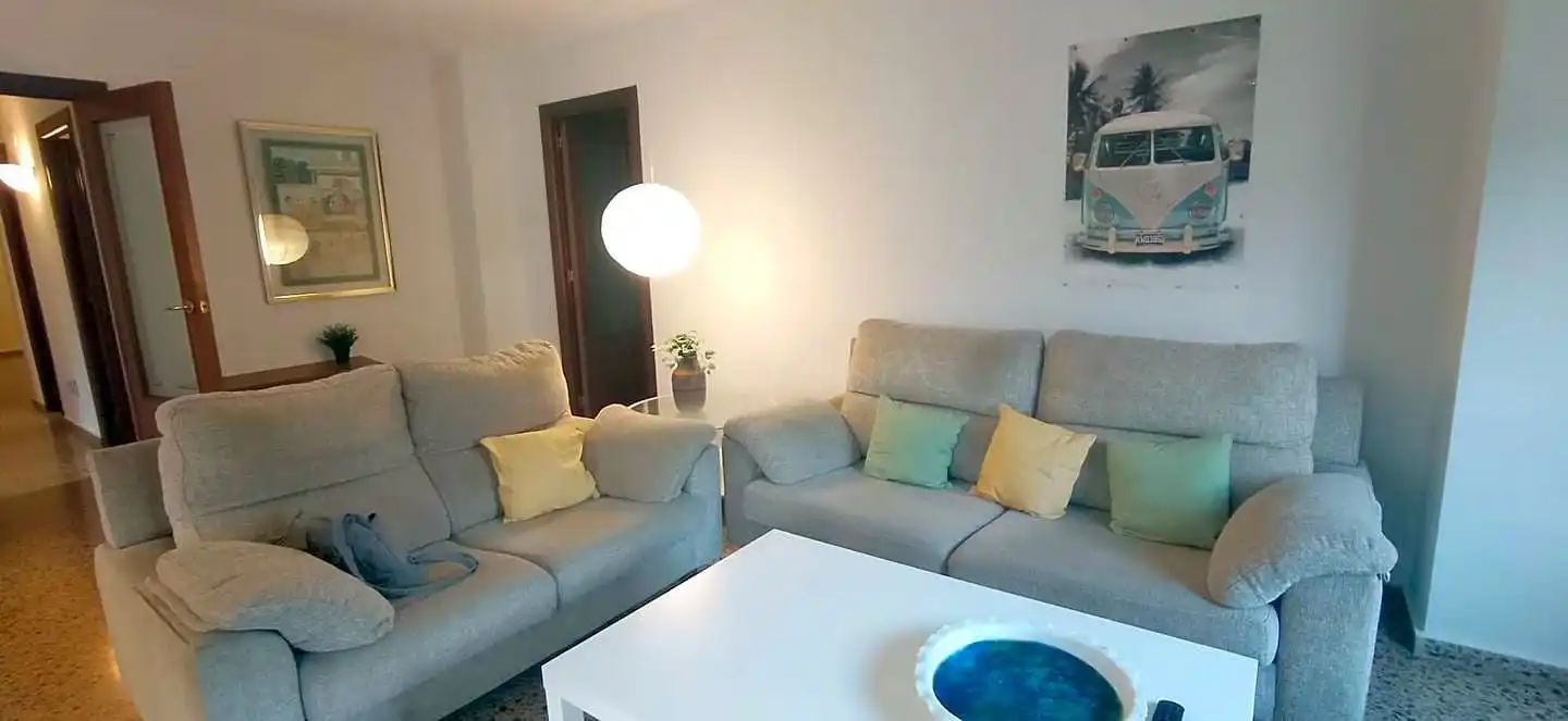 Sala de estar de Apartamento de alquiler en Moncada con Aire acondicionado, Terraza y Amueblado