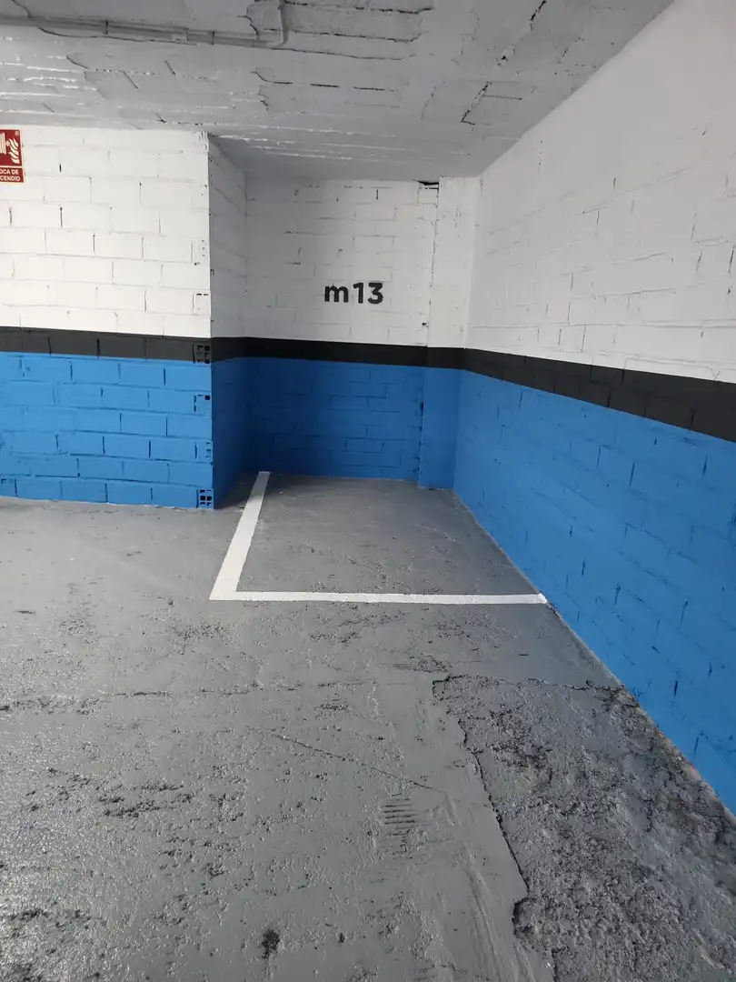 Moto de lloguer a Carrer de Francesc Llunell 3, imagen 7