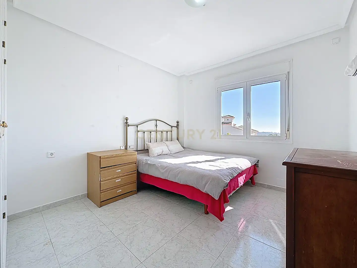 Dormitori de Casa o xalet en venda en Orihuela amb Jardí privat, Traster i Piscina